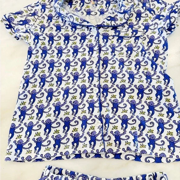 Roller rabbit monkey pajamas xxs used - Picture 4 of 5